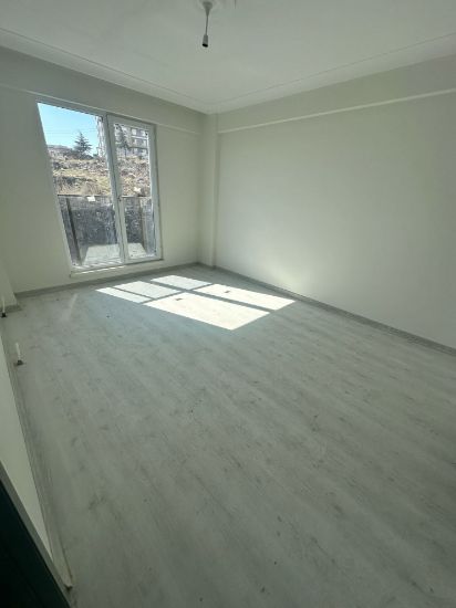 ▃ ACİL ▃ KÖŞEM EMLAKTAN 4.KAT KREDİYE UYGUN LÜX SIFIR DAİRE resmi