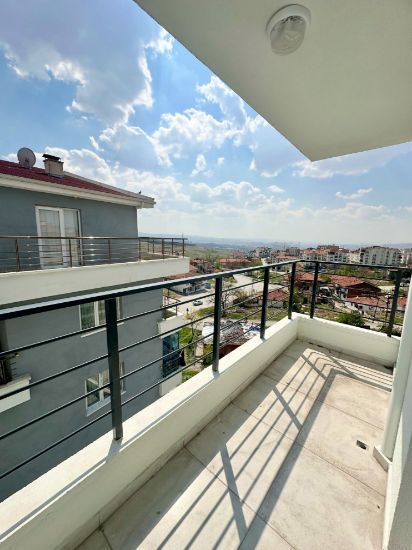 ▃ ACİL ▃AİLE YAŞAM MERKEZİ KARŞISI 2+1 LÜX YAPILI SATILIK DAİRE resmi